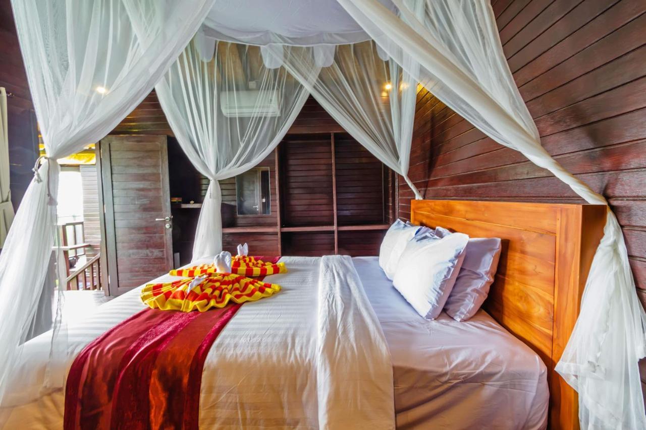 Ocean Hostel Ceningan Island Exterior photo