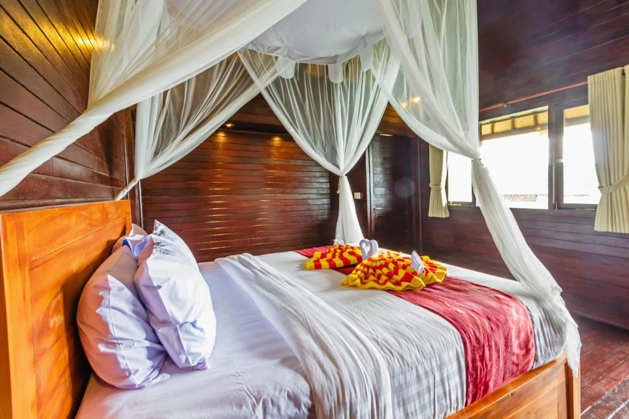 Ocean Hostel Ceningan Island Exterior photo