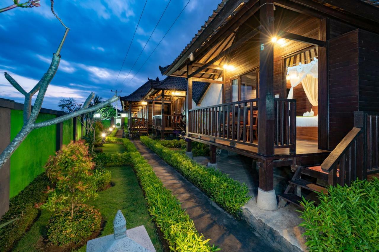 Ocean Hostel Ceningan Island Exterior photo