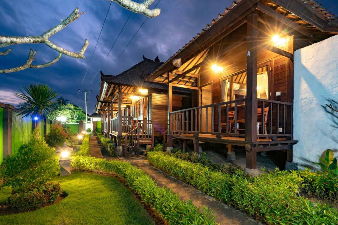 Ocean Hostel Ceningan Island Exterior photo