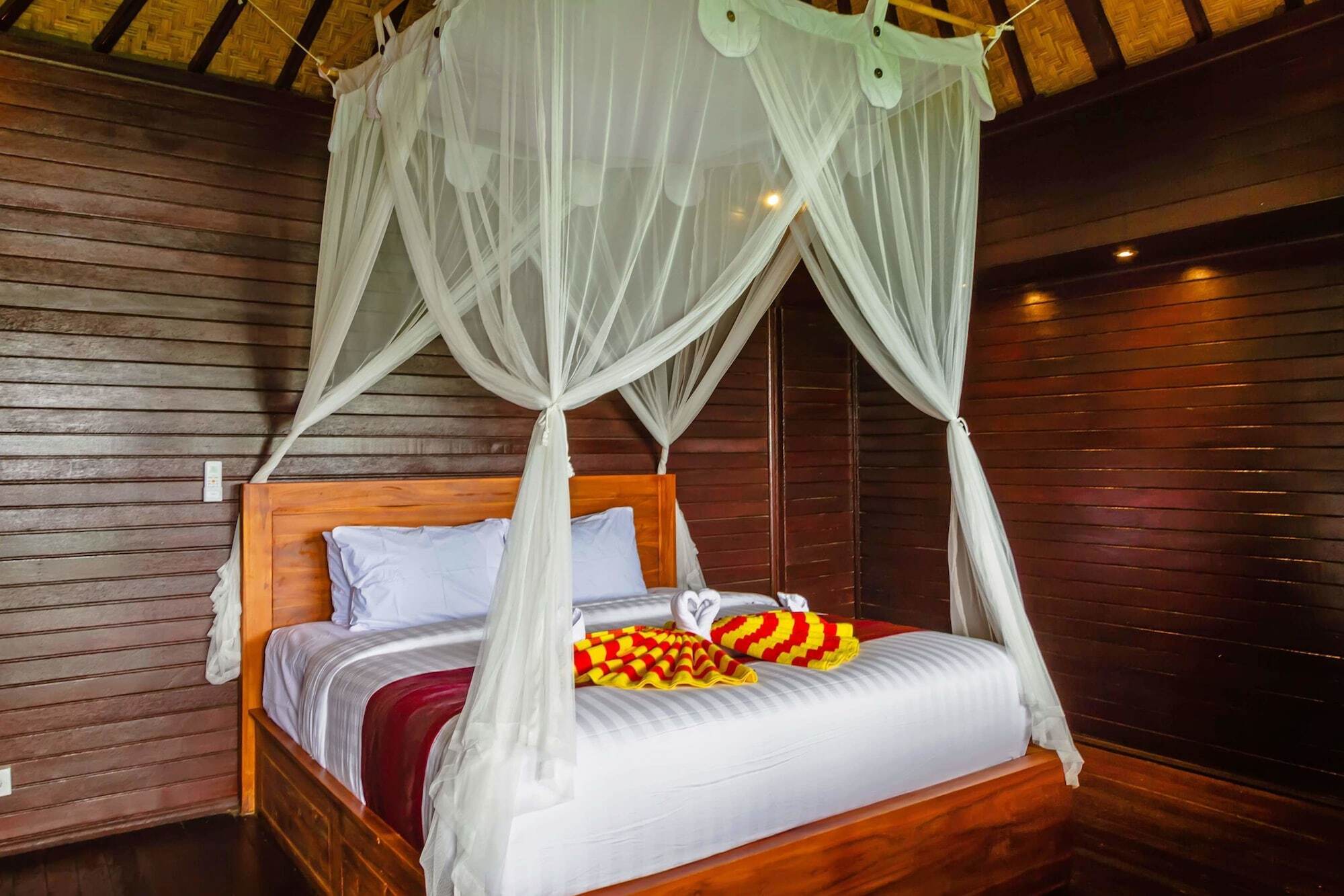 Ocean Hostel Ceningan Island Exterior photo